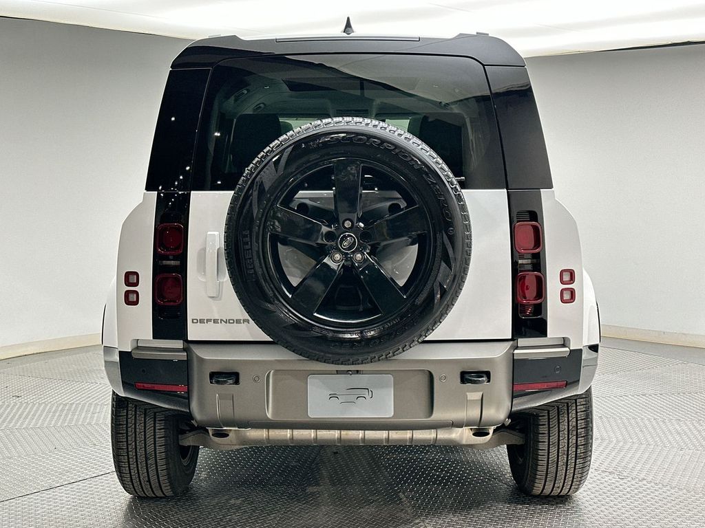 Thumbnail: 2025 Land Rover Defender - 12