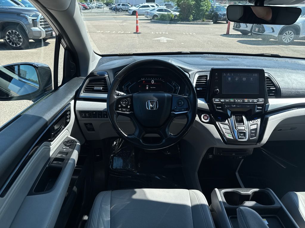 Used 2018 Gray Honda Elite image 14