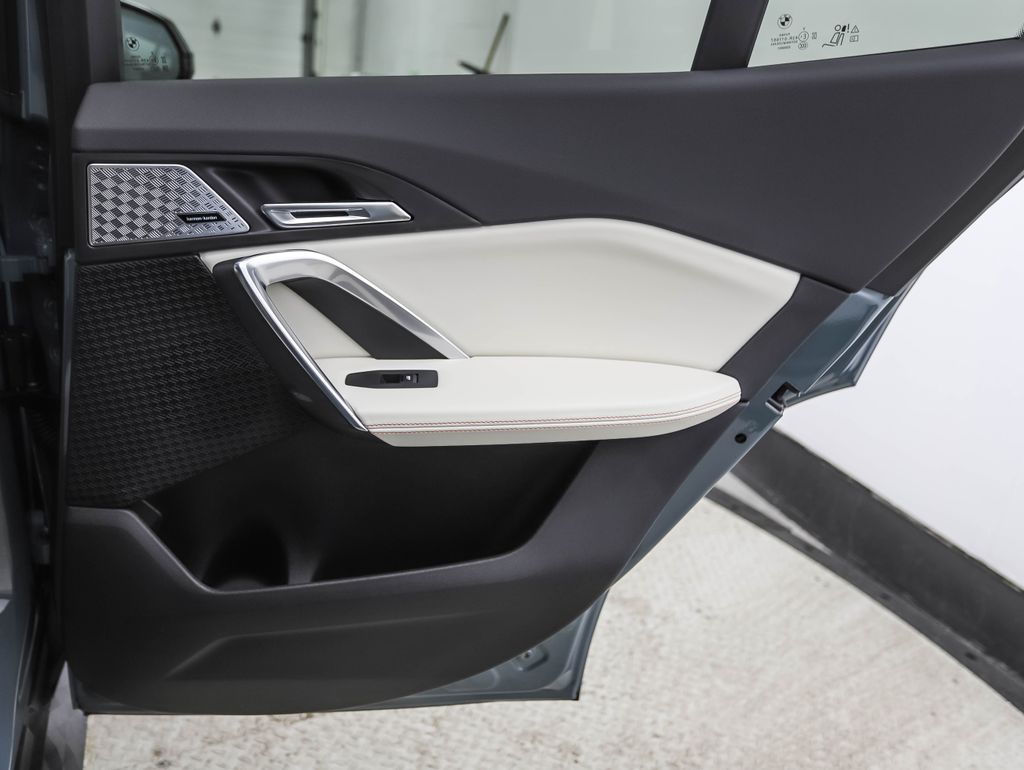 Thumbnail: 2025 BMW X2 - 24