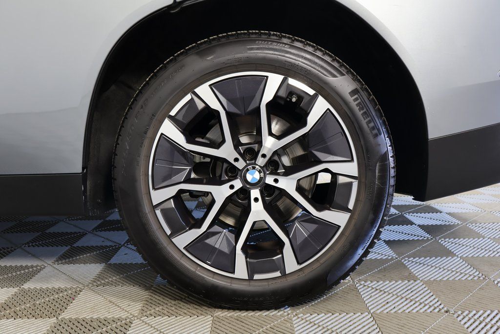 Thumbnail: 2025 BMW X3 - 16