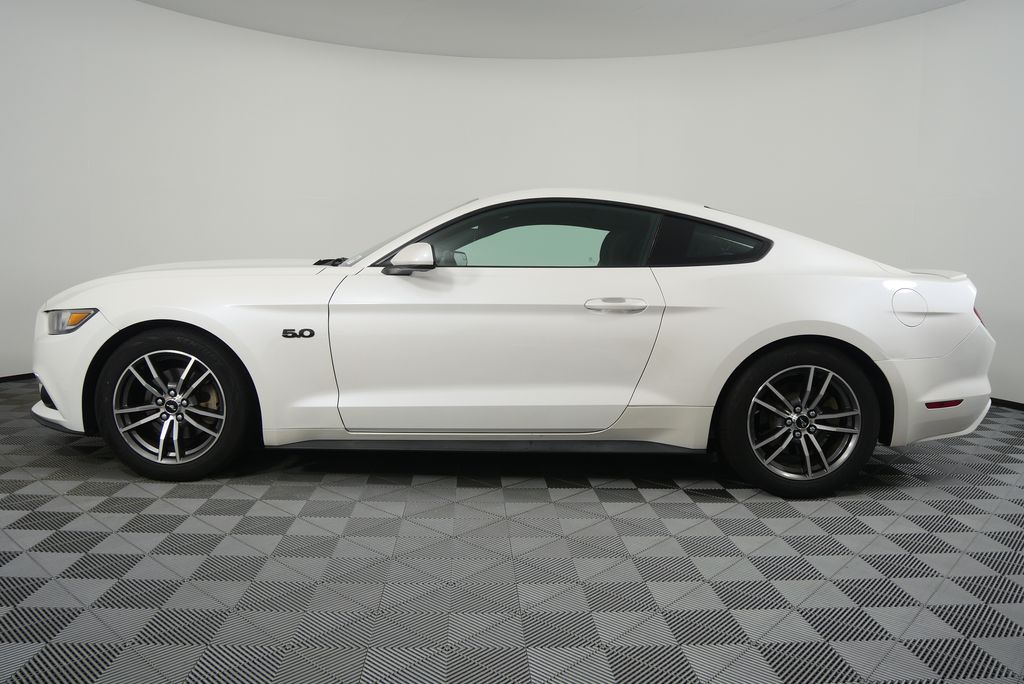 Thumbnail: 2017 Ford Mustang - 6