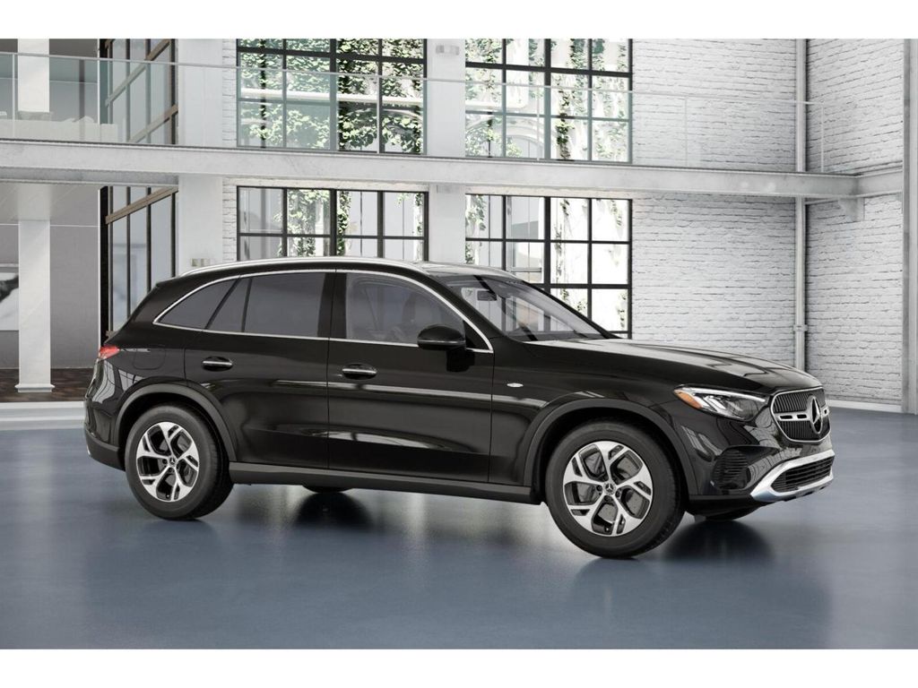 2025 Mercedes-Benz GLC 350 13