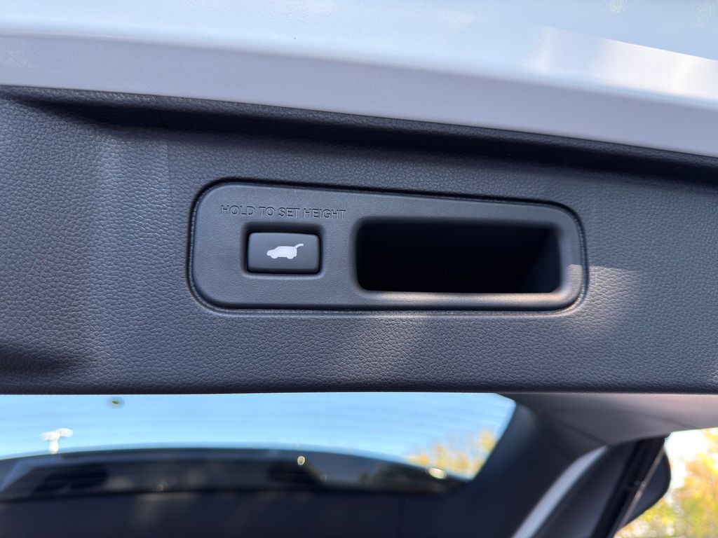 Thumbnail: 2025 Honda Pilot - 24