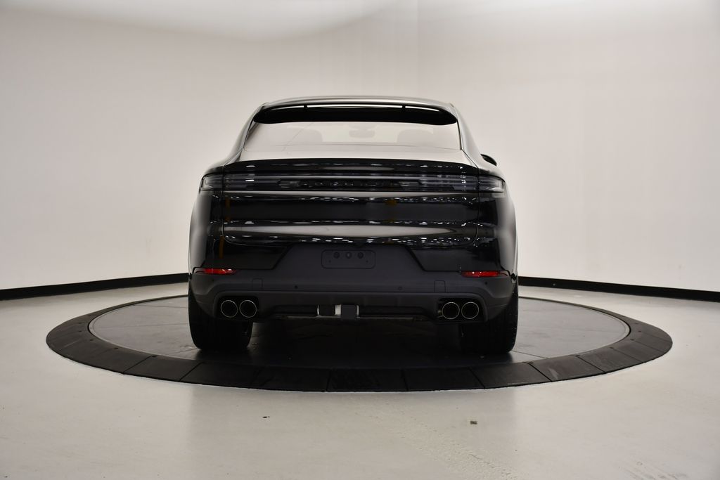 Thumbnail: 2025 Porsche  - 6