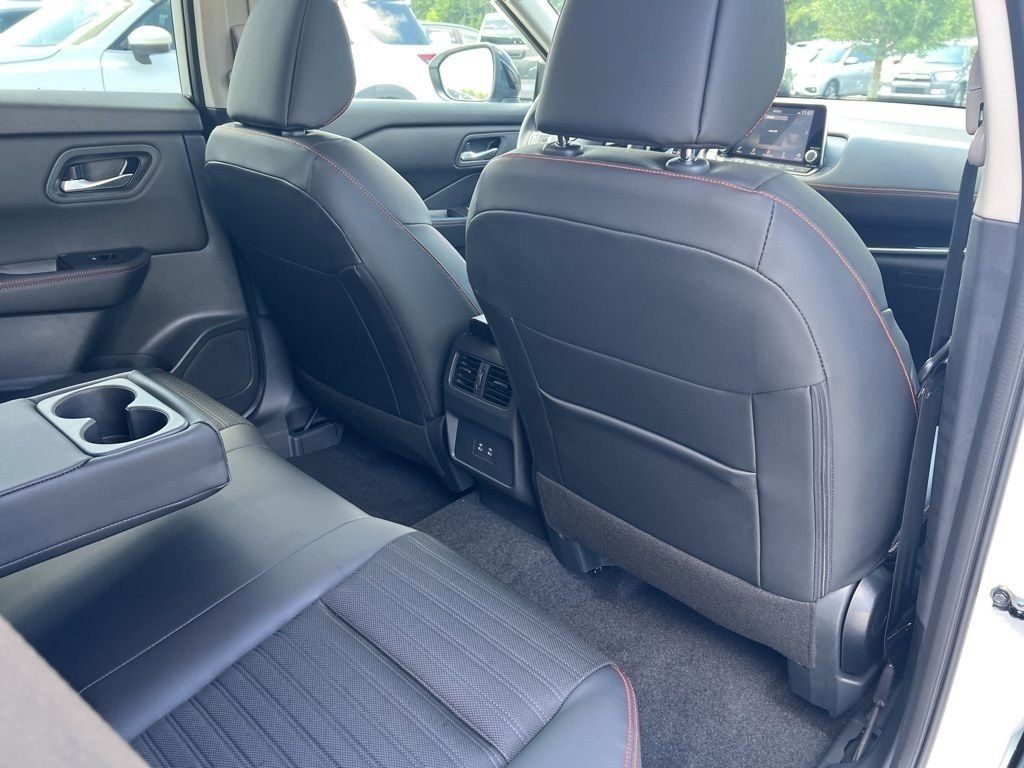 2025 Everest White Pearl Nissan Rogue Rock Creek AWD SUV