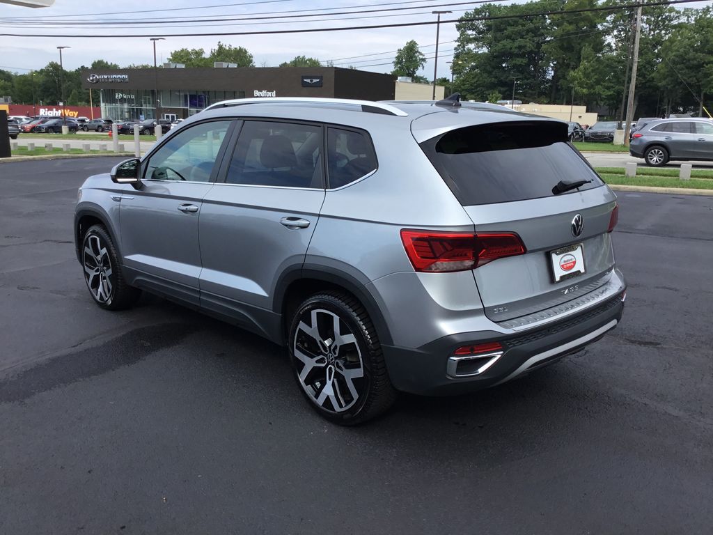 Thumbnail: 2022 Volkswagen Taos - 3