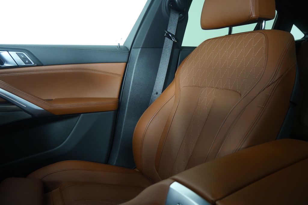 Thumbnail: 2024 BMW X6 - 25