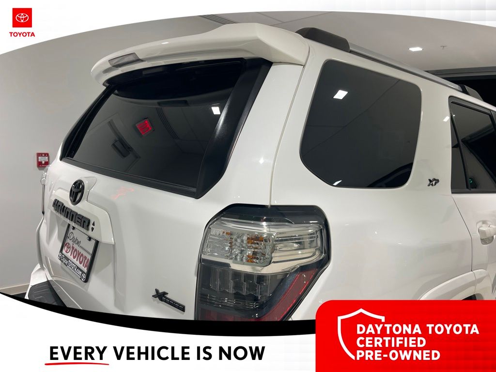 2022 Toyota 4Runner SR5 Premium - Photo 7