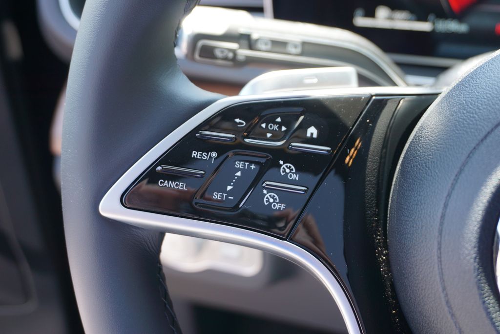 Thumbnail: 2026 Mercedes-Benz GLE - 28