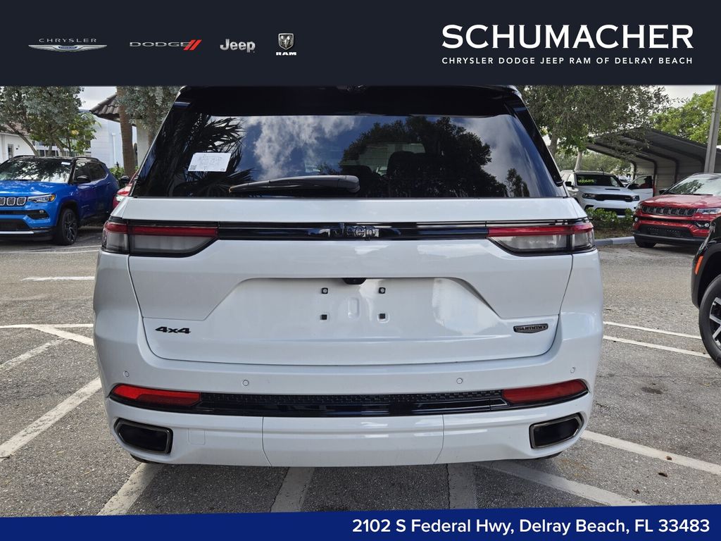 new 2025 Jeep Grand Cherokee car, priced at $65,075