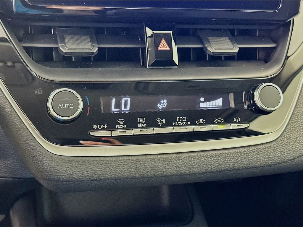 Thumbnail: 2025 Toyota Corolla - 16