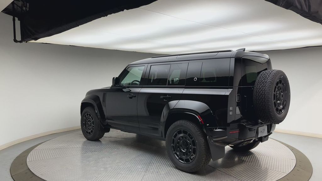 Thumbnail: 2026 Land Rover Defender - 4
