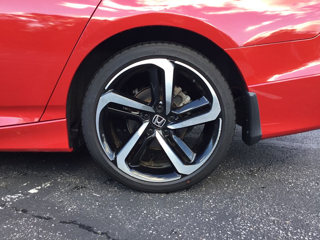 Thumbnail: 2022 Honda Accord - 10