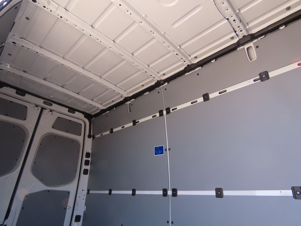 Thumbnail: 2025 Mercedes-Benz Sprinter - 26