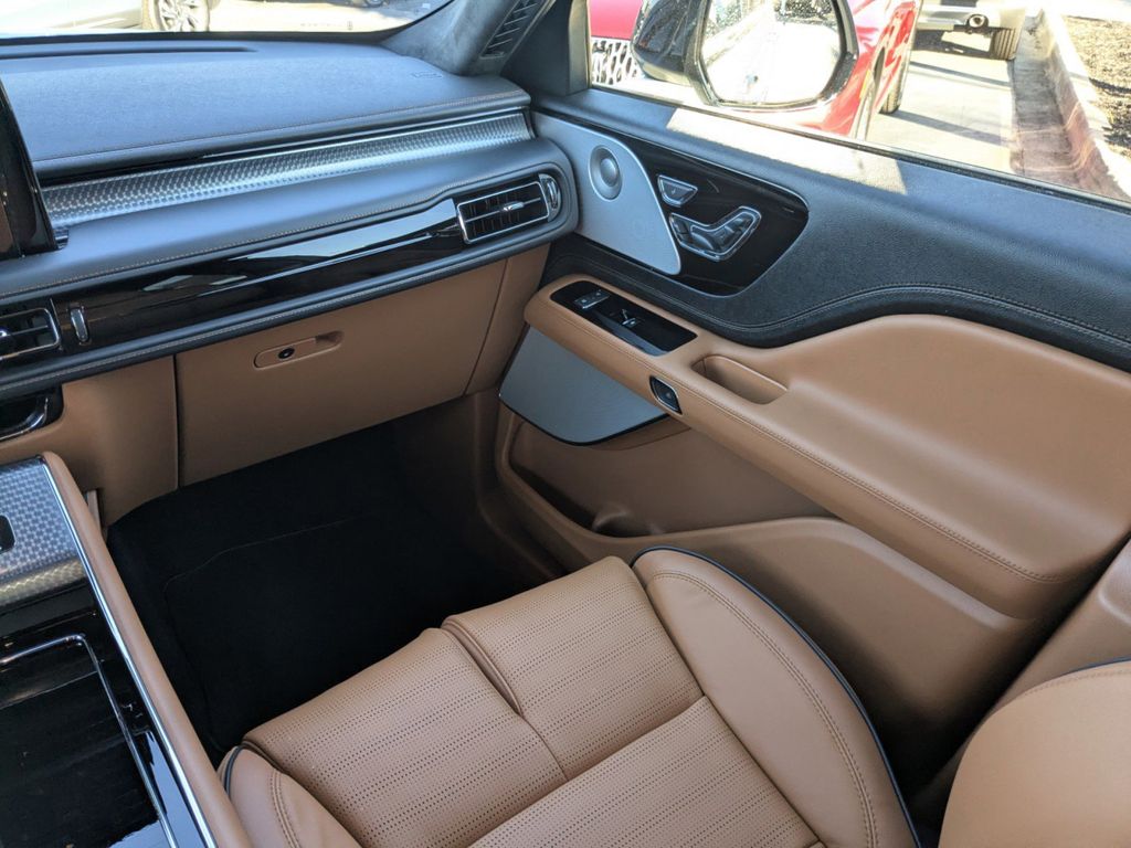 2026 Lincoln Aviator Black Label