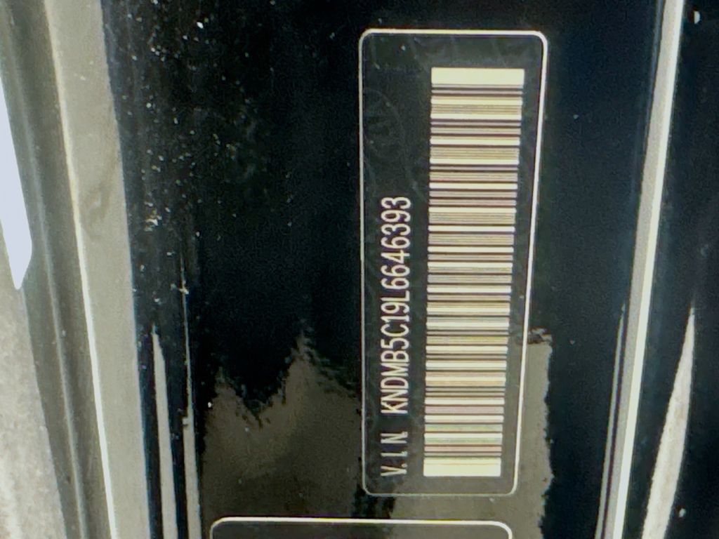 Used Car 2020 Kia Sedona  Lx For Sale Under $20,000 In Austin, Texas