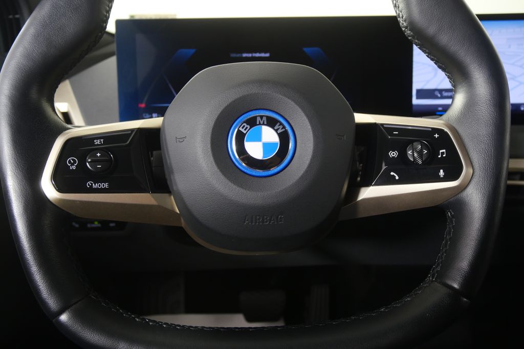 Thumbnail: 2024 BMW iX - 19