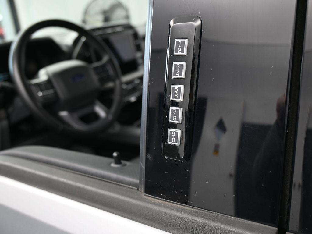 Used 2024 Silver Metallic Ford XLT image 43