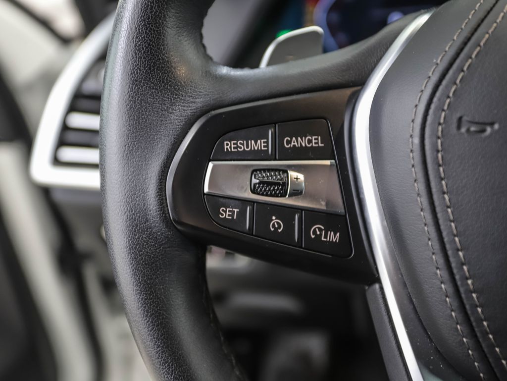 Thumbnail: 2022 BMW X5 - 11