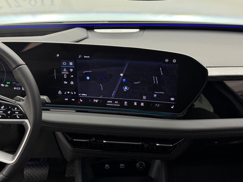 Thumbnail: 2025 Audi e-tron S - 28