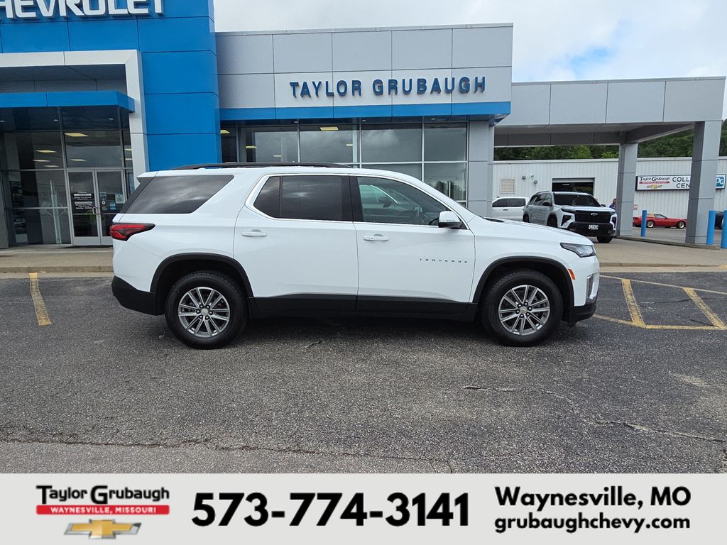 Summit White 2023 Chevrolet Traverse SUV / Crossover Four-Wheel Drive Automatic