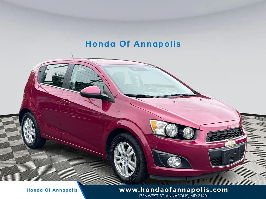 2014 Chevrolet Sonic LT Hatchback FWD   