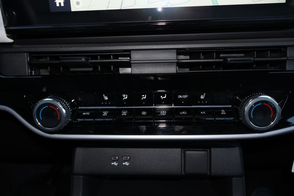 Thumbnail: 2026 Honda Prologue - 17