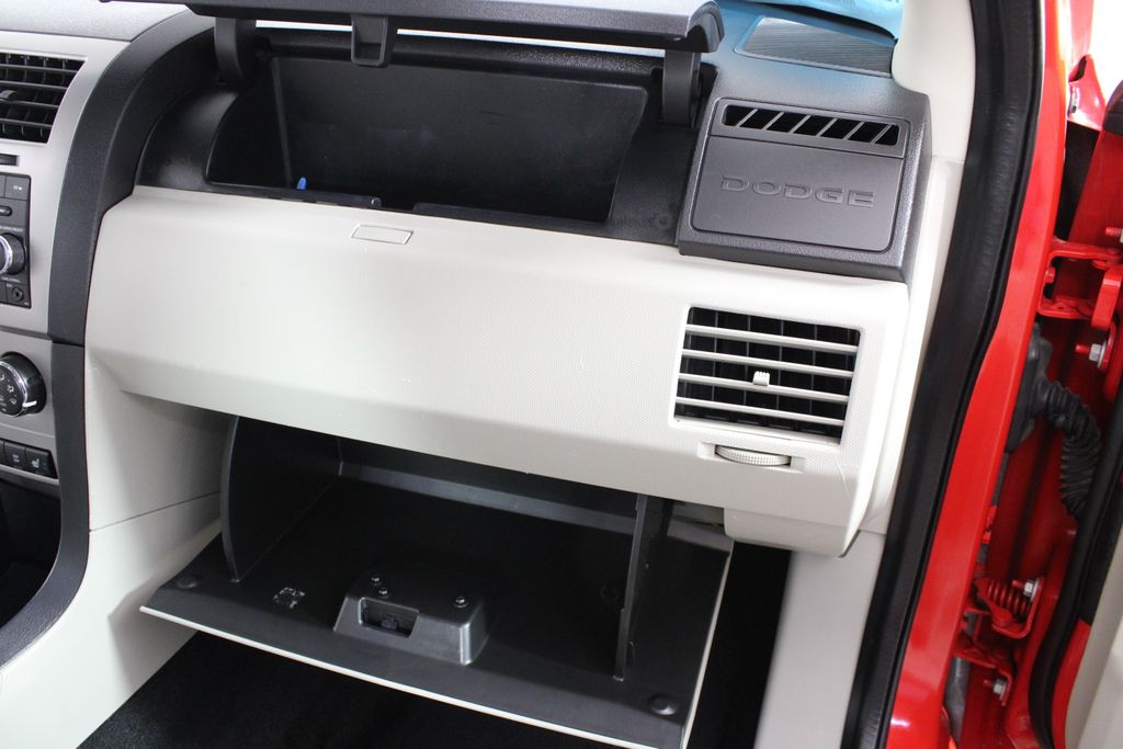 Used 2009 Dodge Avenger for sale in 