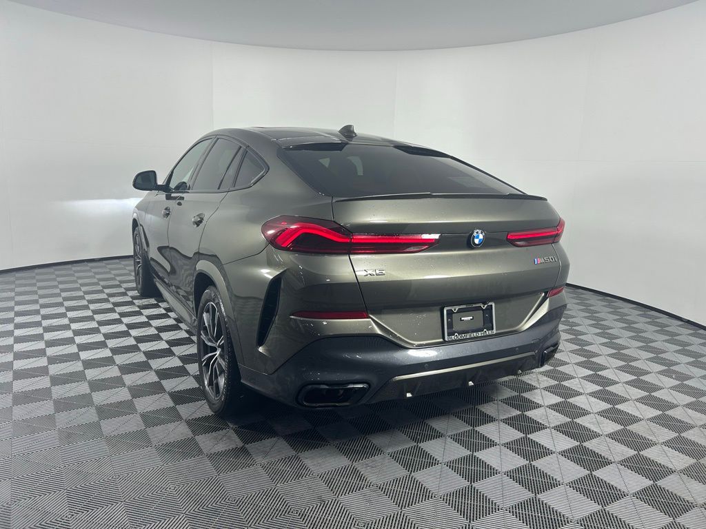 2022 BMW X6 M50i 7