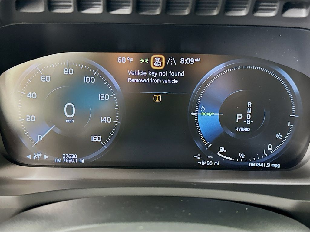 Thumbnail: 2022 Volvo XC90 - 12