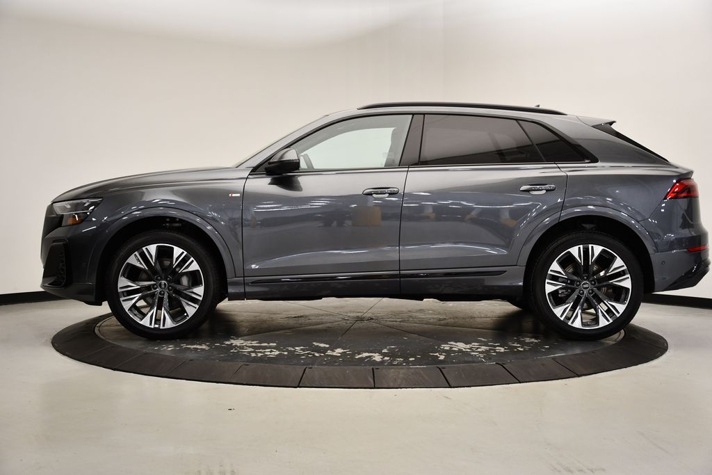 2025 Audi Q8  2