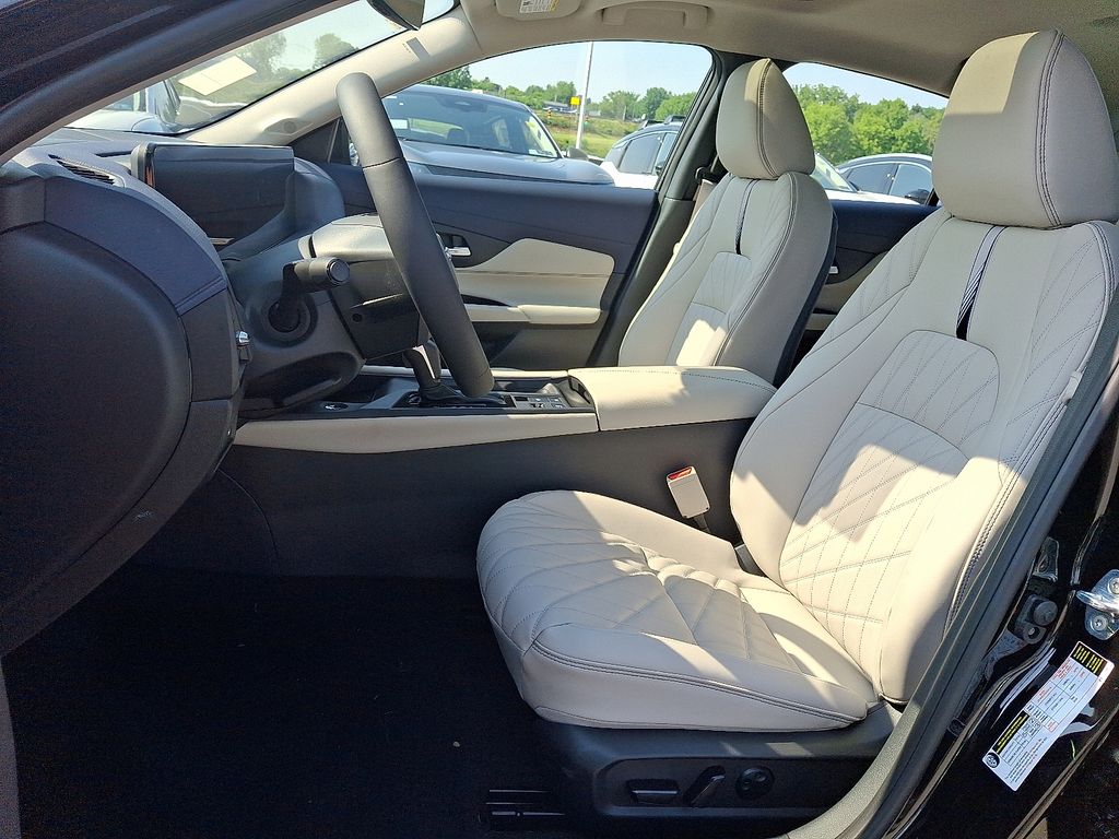 2026 Nissan Sentra — photo 9