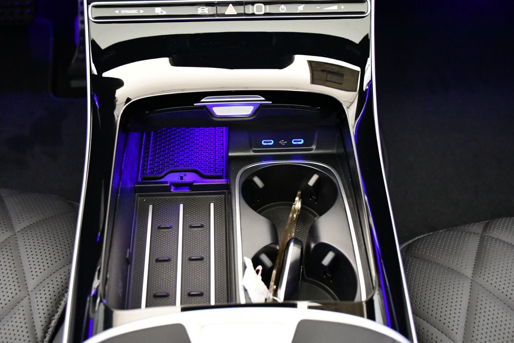 Thumbnail: 2025 Mercedes-Benz S-Class - 32