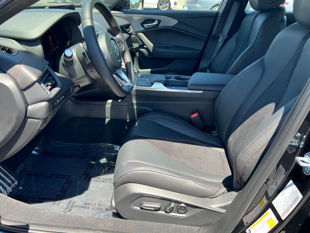 Thumbnail: 2025 Acura TLX - 13