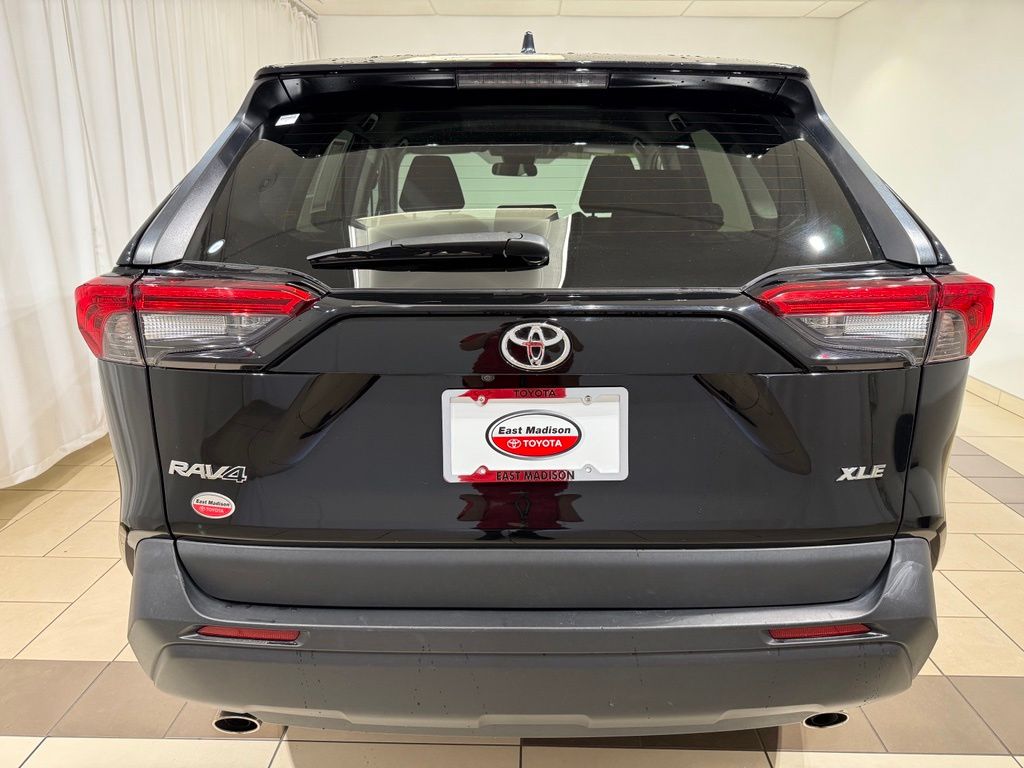Thumbnail: 2024 Toyota RAV4 - 4