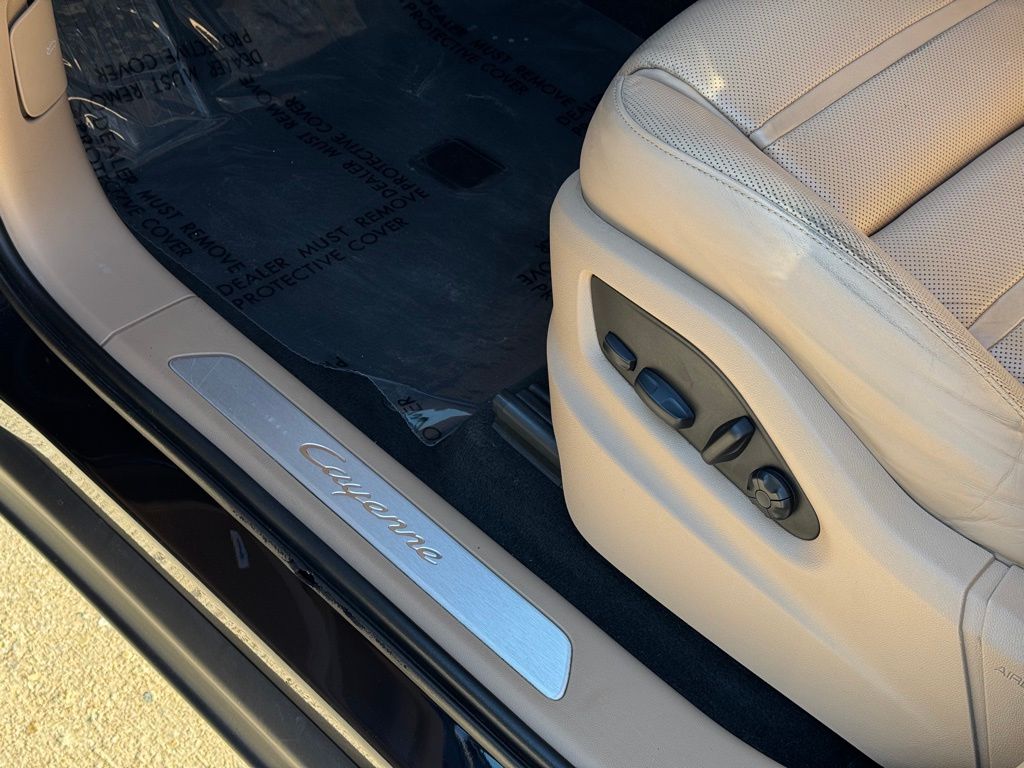 2023 Cayenne picture #11