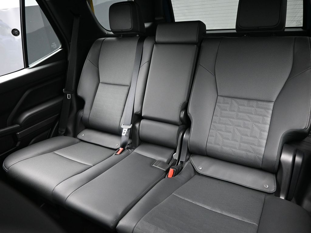 2025 Toyota 4Runner Hybrid TRD Off Road