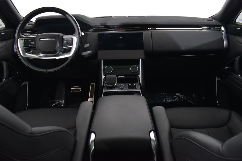 Thumbnail: 2023 Land Rover Range Rover - 15