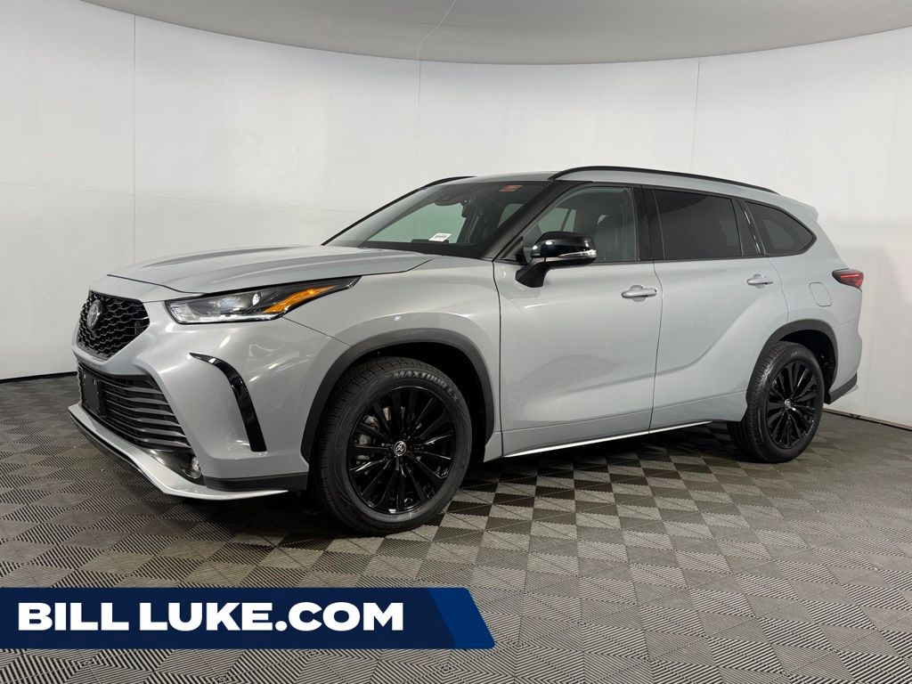 Cement 2025 Toyota Highlander XSE AWD SUV / Crossover All-Wheel Drive 8-Speed Automatic