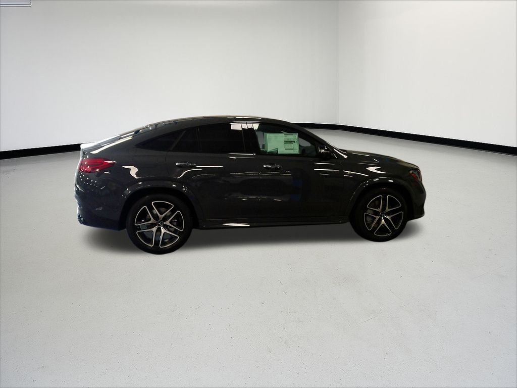 Thumbnail: 2026 Mercedes-Benz GLE - 6