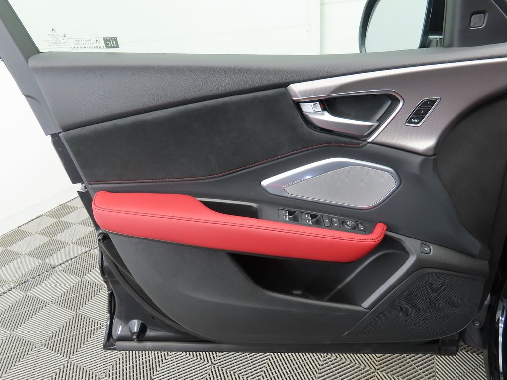 2025 Acura RDX Base 24
