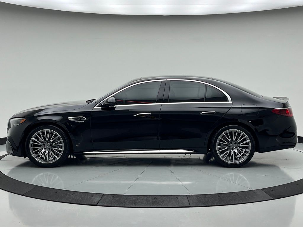 Thumbnail: 2025 Mercedes-Benz E-Class - 8