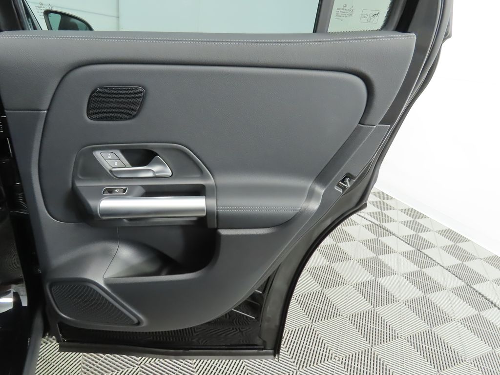 Thumbnail: 2025 Mercedes-Benz GLA - 27