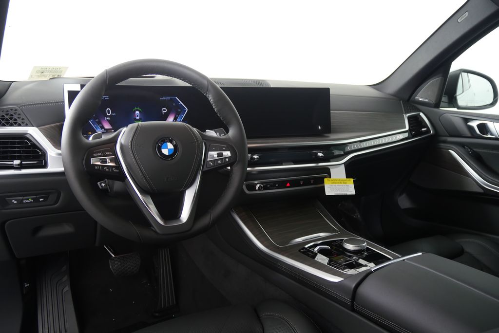 Thumbnail: 2026 BMW X5 - 18