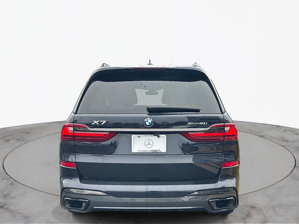 Thumbnail: 2021 BMW X7 - 11
