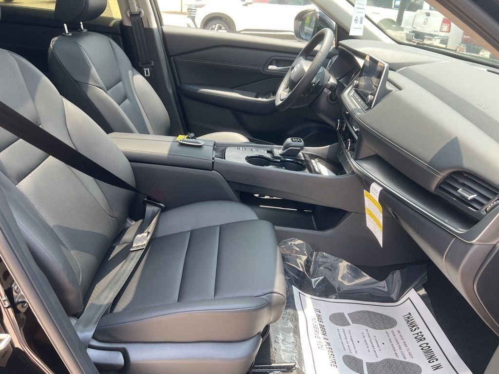 2025 Super Black Nissan Rogue SV FWD SUV