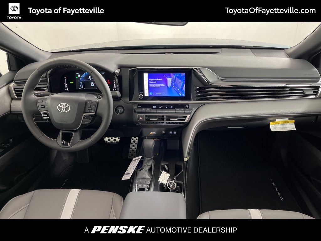2025 Toyota Camry SE 17