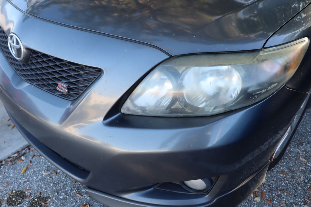 Thumbnail: 2010 Toyota Corolla - 3