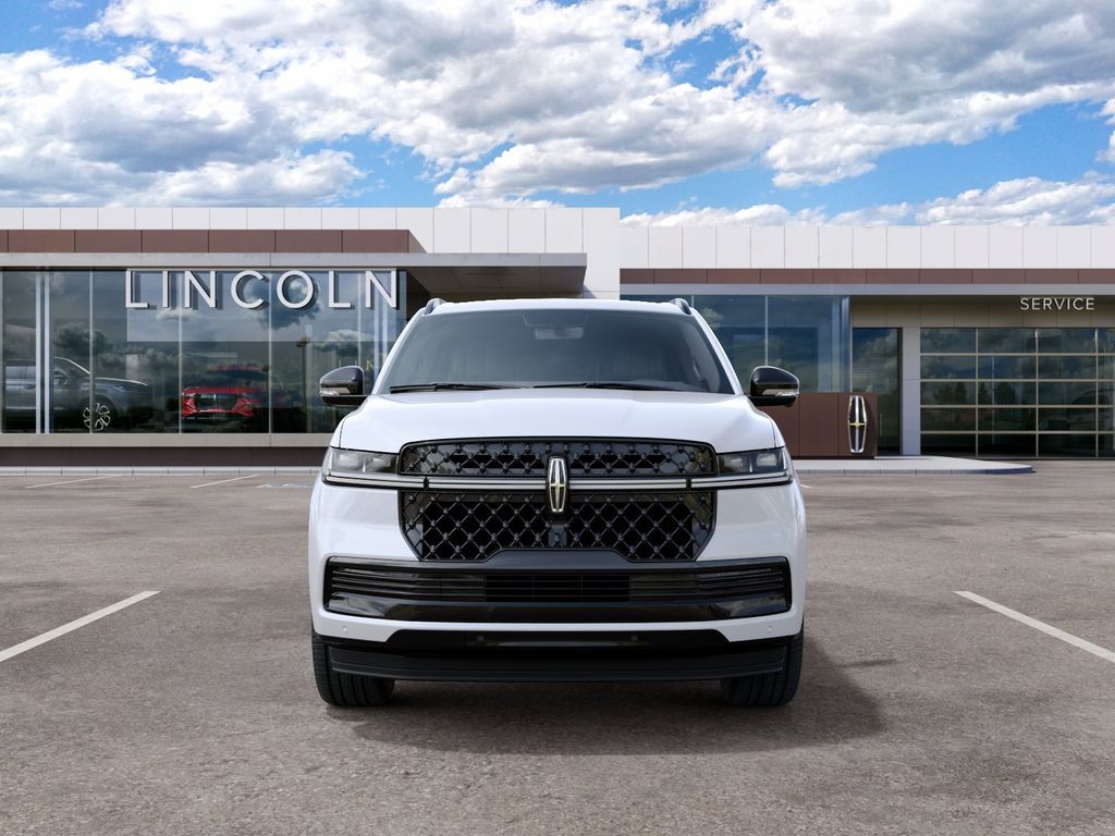 Thumbnail: 2027 Lincoln Navigator - 3