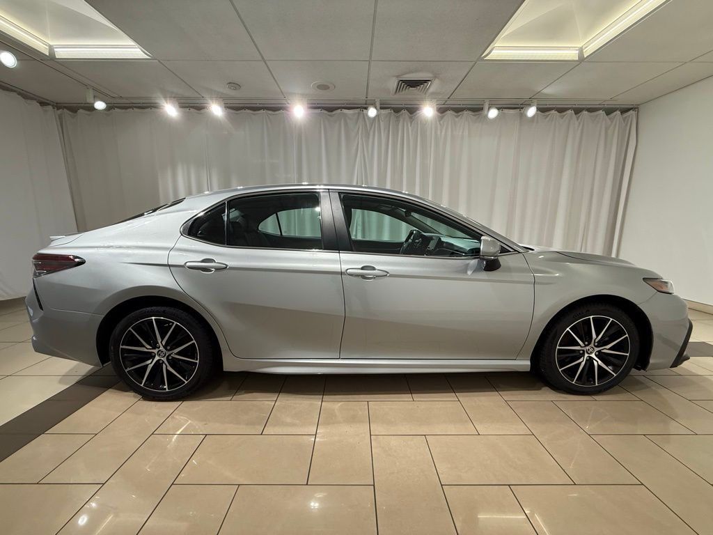 Thumbnail: 2024 Toyota Camry - 6